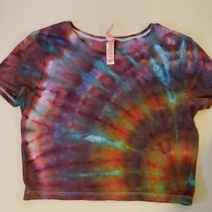 Ladies tie dyed crop top